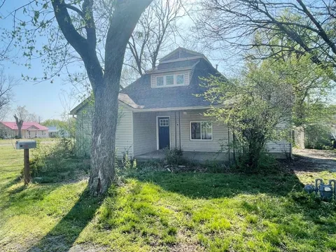 MLS: 1303074