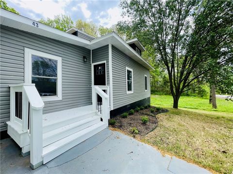 Single Family Residence in Bella Vista AR 43 Overton Drive 3.jpg