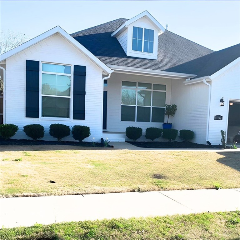 Beautiful 4-bed, 2-bath Craftsman-style home on a corner lot in Riverwalk Subdivision! Features include hardwood flooring in the living, kitchen, formal dining & eat-in kitchen, granite counters, stainless appliances, gas cooktop & energy-efficient windows. Spacious fenced backyard, covered front porch, and covered back patio with TV hookups provide great outdoor space. Enjoy access to neighborhood pool, Fayetteville walking trails & White River access with stunning views. Lawn maintenance included! Non-smokers only, pets negotiable. 1-year lease min, 2-year preferred. Furnished option available for long-term corporate rental. Renterās insurance required. See attachments for rental & pet info.
