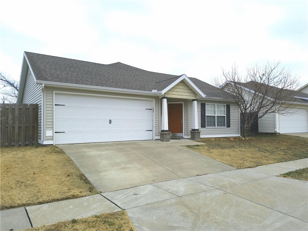 This home has 3 bedrooms, 2 full baths, open floor plan with wood floors in living room and master bedroom. Stainless steel appliances with granite counters with tile backsplash. Great location. Small yard for low maintenance. Don't miss out! Call for your showing today.