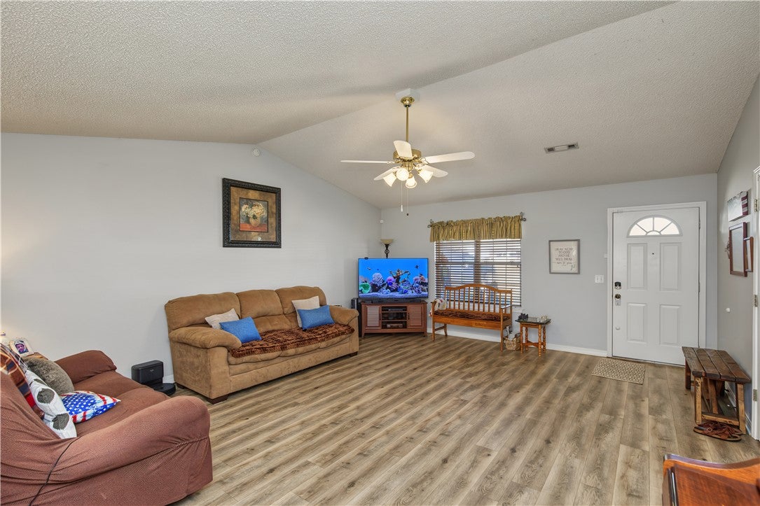 3839 Derrick Lane