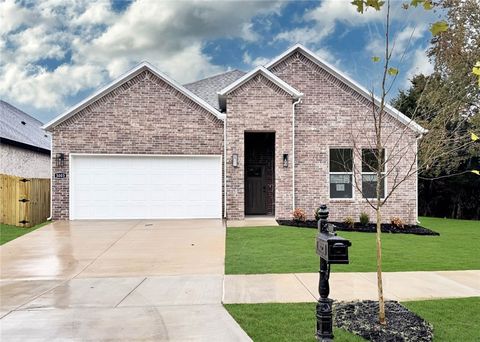 Photo of 3003 N Grey Squirrel Drive, Fayetteville, AR 72704 (MLS # 1308896)