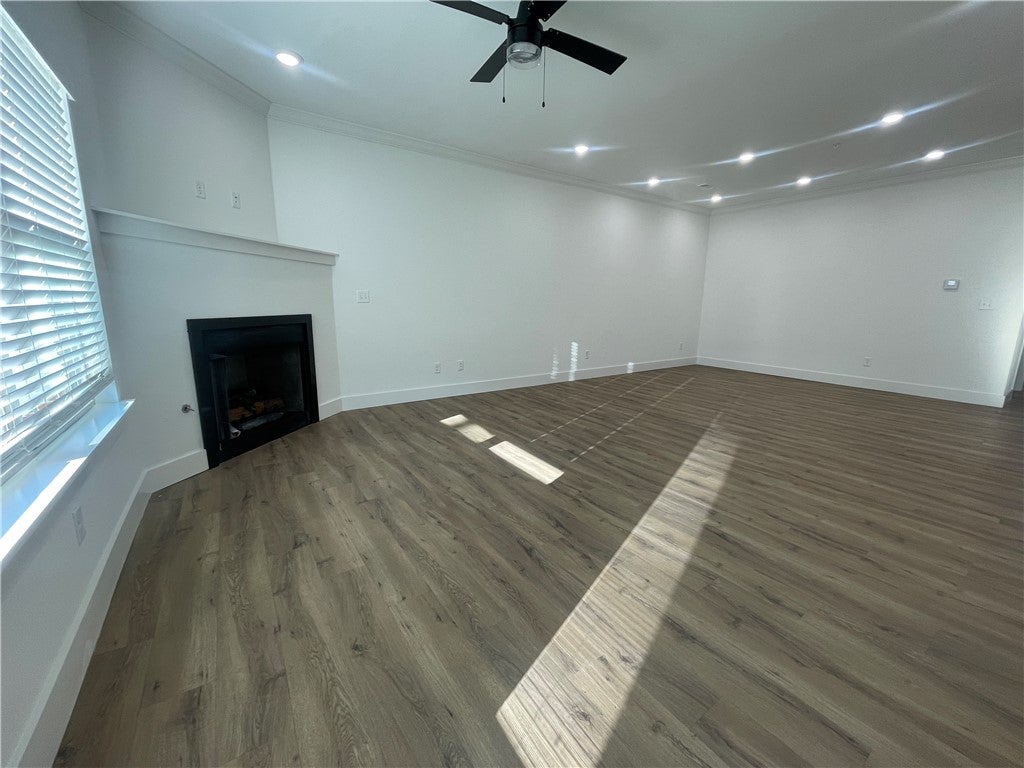 1612 S 17th Place