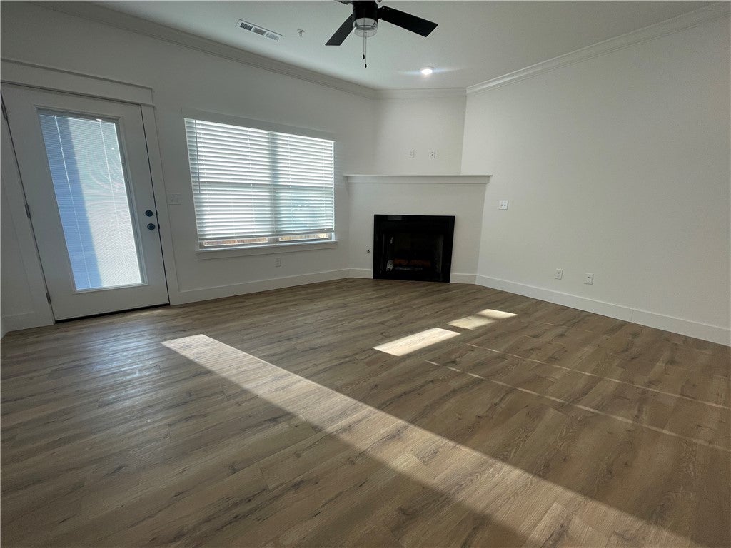 1612 S 17th Place