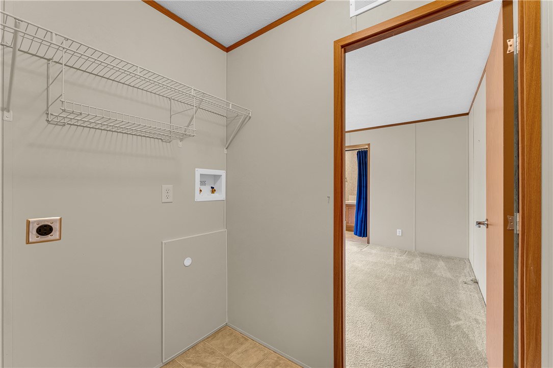 ROLLING HILLS ESTATES - Residential