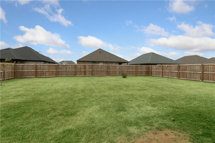 3 bed 2 bath 2 car garage. This rental has custom cabinets, granite counters, all tile floors and so much more. Great location and close to shopping, parks.