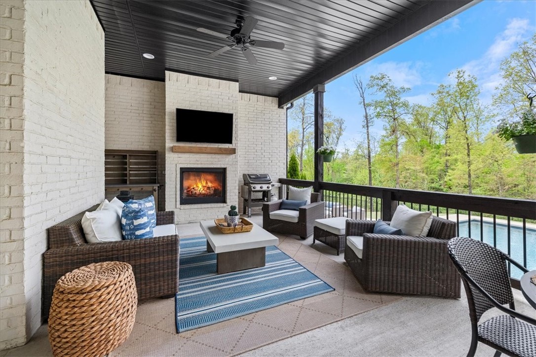 Versailles Sub Centerton - Residential