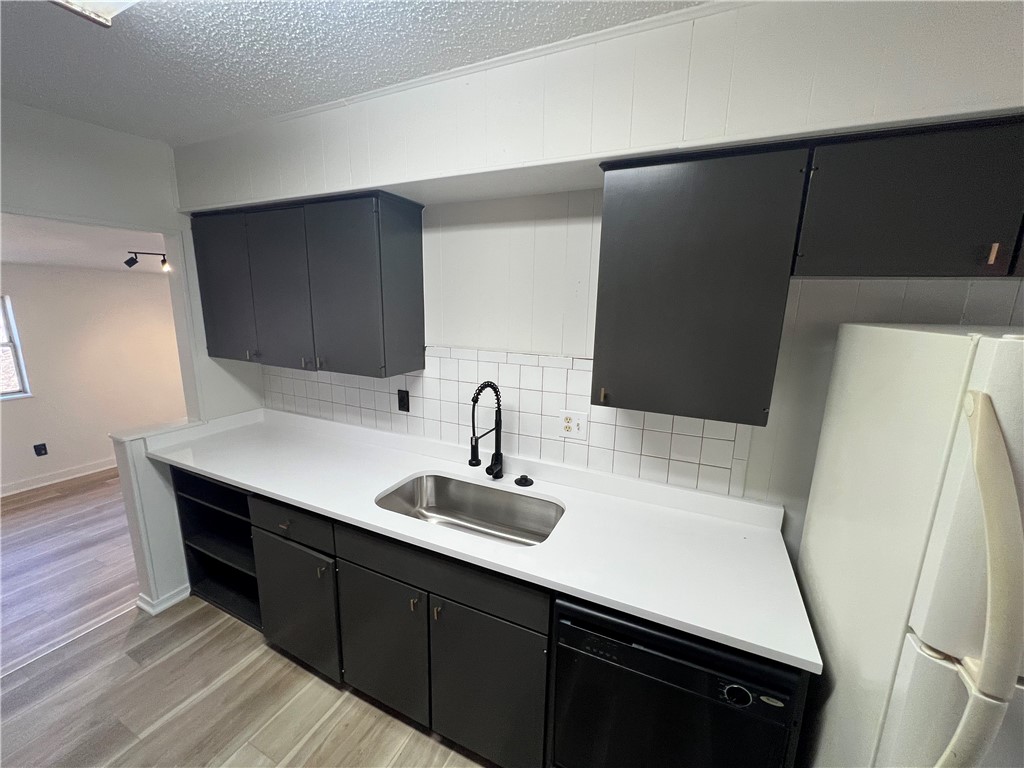 Lakeview - Residential Lease