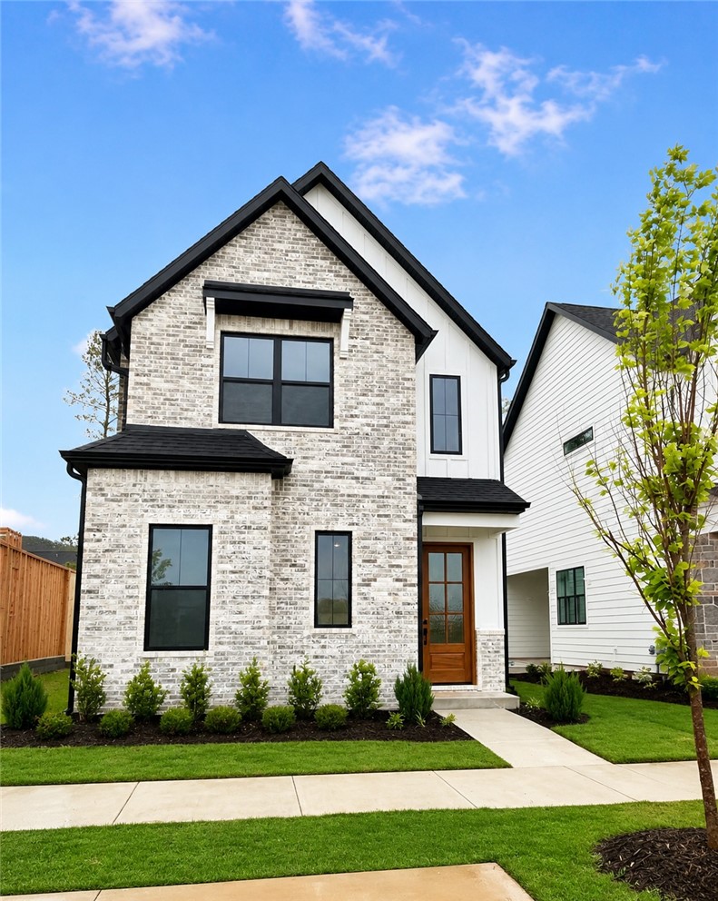 Village At Pinnacle Hills, The Rogers - Residential Lease