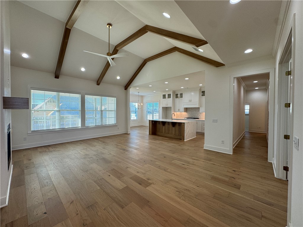 Crescent View - Residential