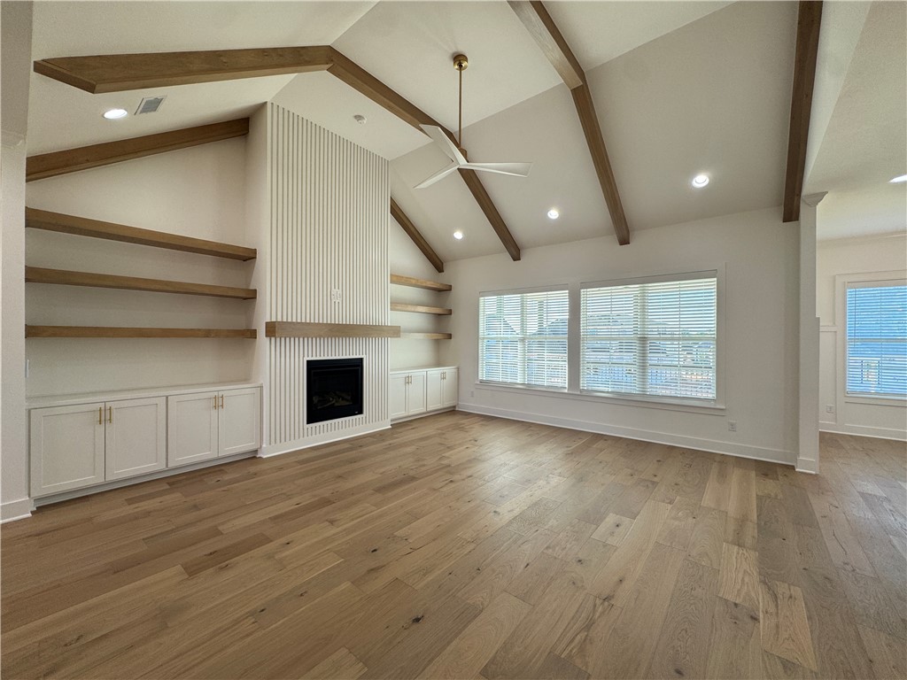 Crescent View - Residential