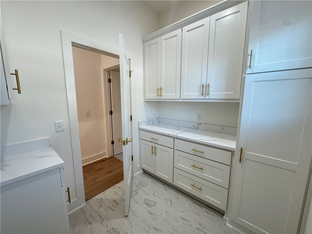 Crescent View - Residential