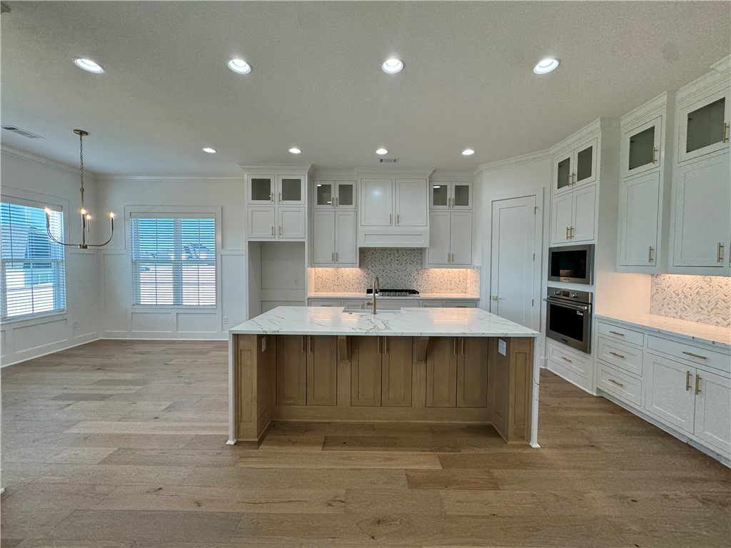 Crescent View - Residential