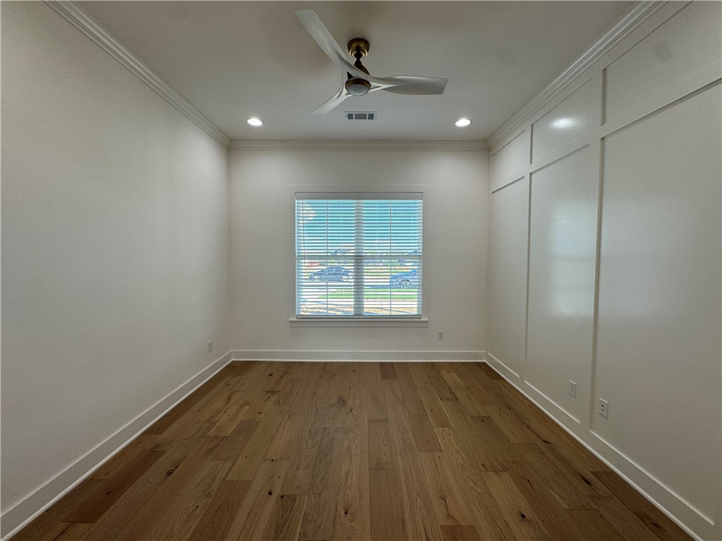 Crescent View - Residential