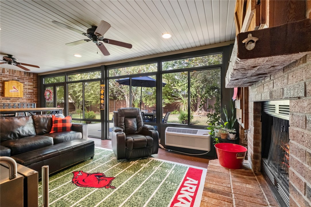 Lochmoor Club Sub Bentonville - Residential