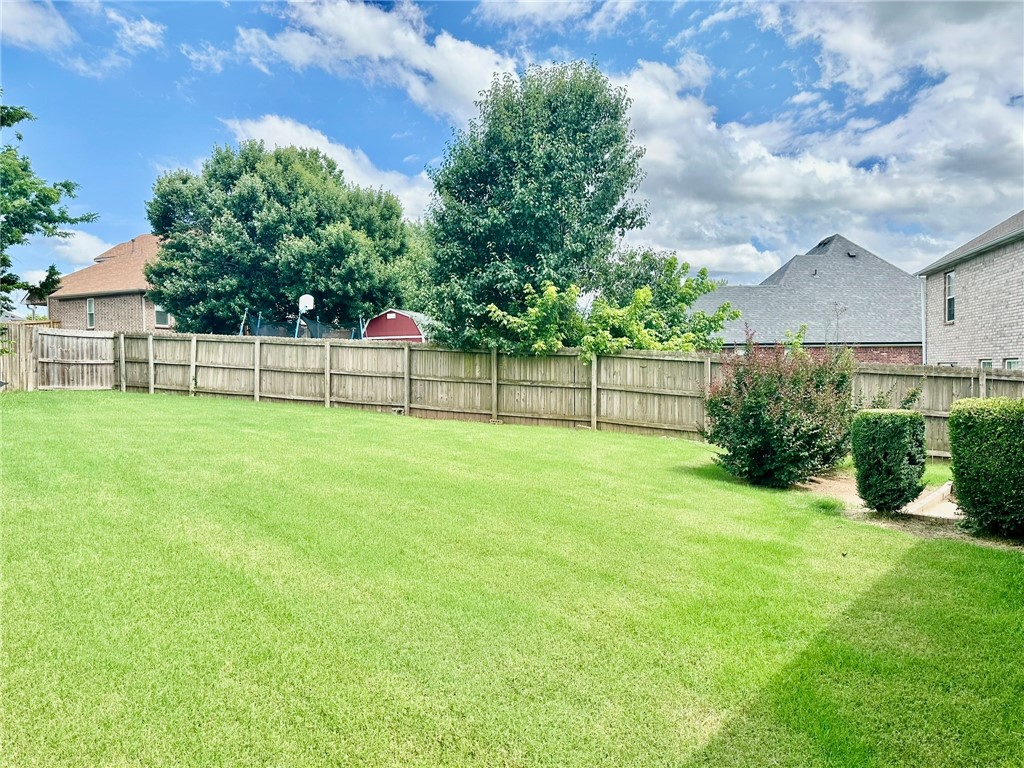 CHAMPIONS ESTATES-ROGERS - Residential Lease