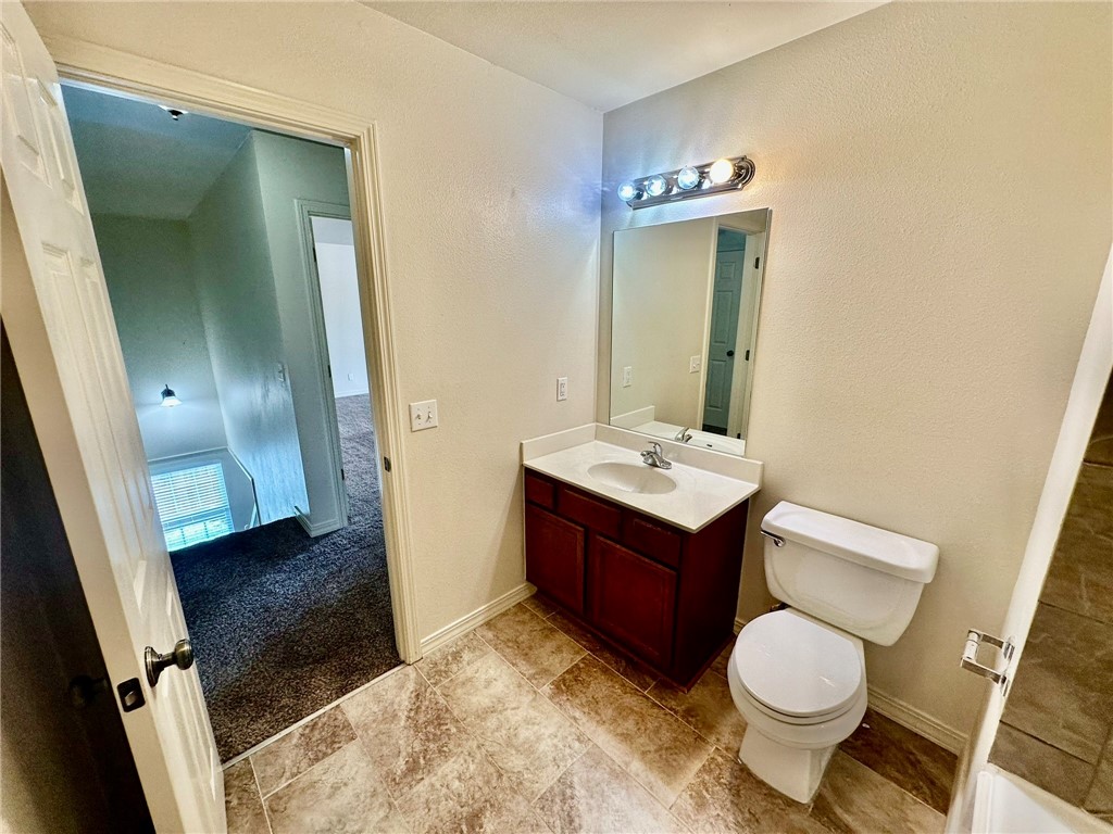 CHAMPIONS ESTATES-ROGERS - Residential Lease