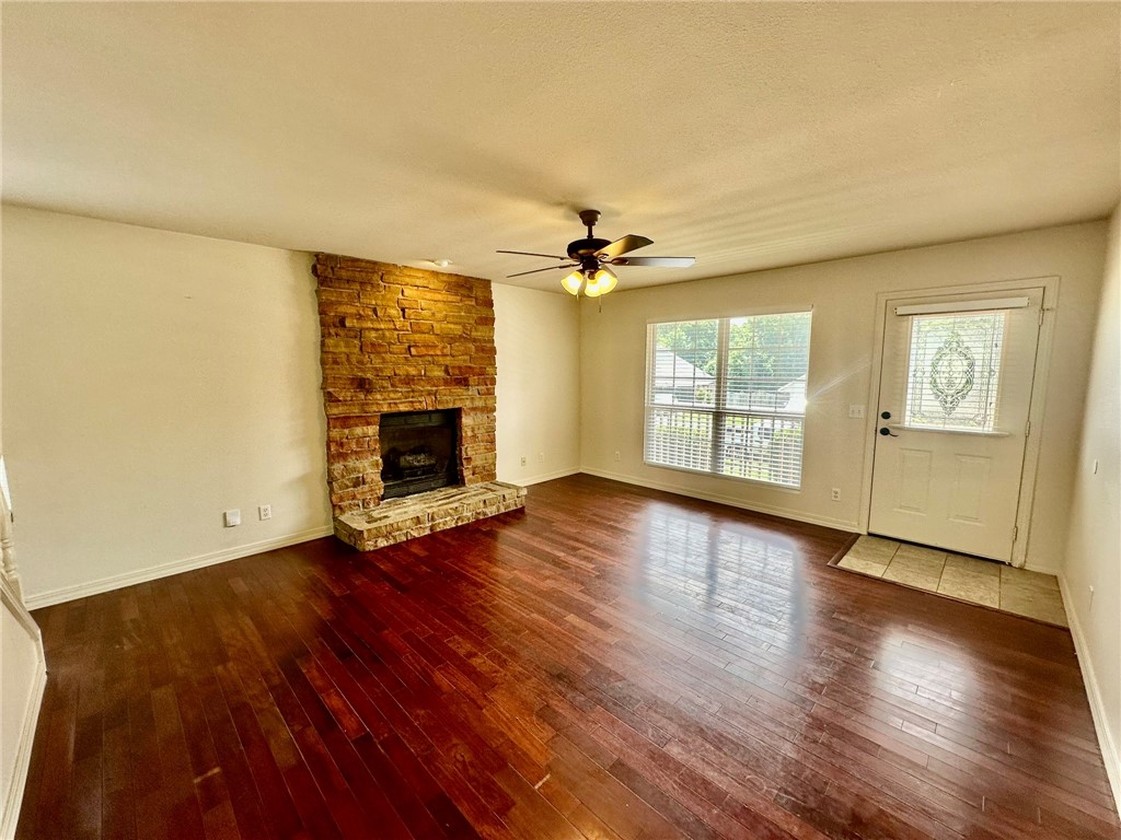 CHAMPIONS ESTATES-ROGERS - Residential Lease