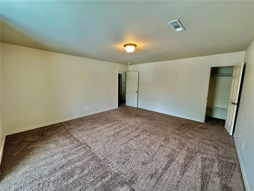CHAMPIONS ESTATES-ROGERS - Residential Lease