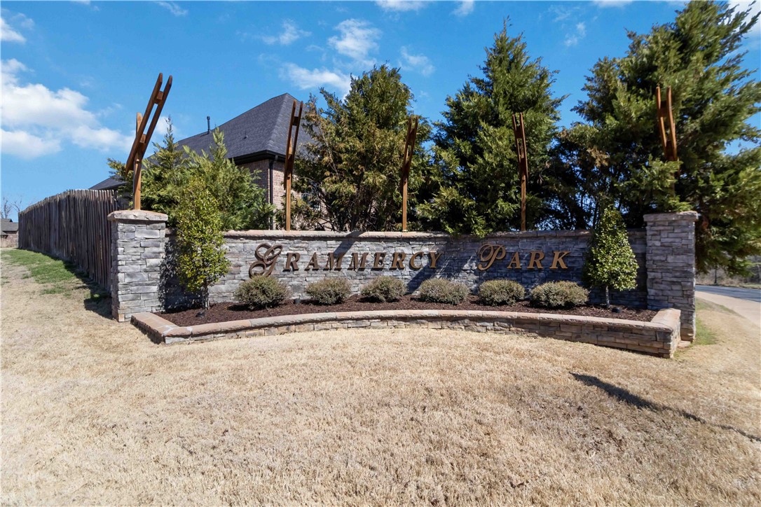 GRAMMERCY PARK SUB PH 1-BENTONVILLE - Residential