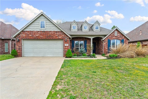 Photo of 3802 SW Staverton Drive, Bentonville, AR 72713 (MLS # 1359323)