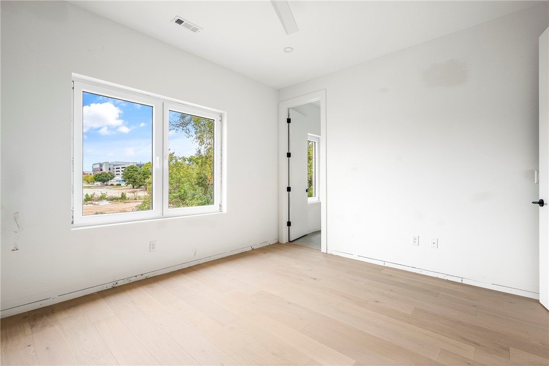 LIGHTBOX AT MARKET-BENTONVILLE - Residential