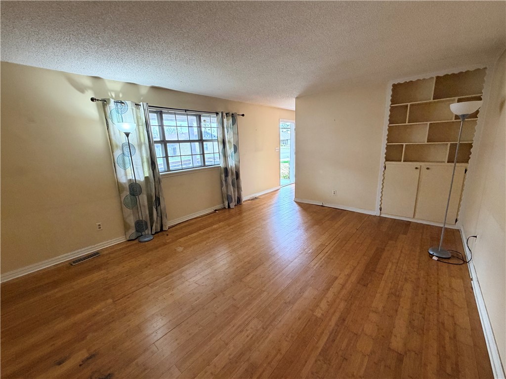 Killebrew Sub 2nd Siloam Spgs - Residential