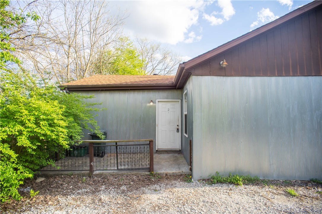 *Please note this is a no cat property, 2 dogs under 20 lbs each are allowed with applicable pet fees*
Come check this cozy unit off Huntsville and MLK Boulevard in Fayetteville! Enjoy exploring nearby parks and locally owned restaurants. Whether you are looking for a place to cheer on the hogs or to enjoy a student life community or just looking for a place to call home, stop by and take the opportunity to apply before it's too late. Enjoy a peaceful back patio with plenty of backyard space.
We do not advertise on Craigslist or Facebook Marketplace.
S.A.F.E. Property Management residents are enrolled in the Resident Benefits Package (RBP) for $35.00/month which includes liability insurance, credit building to help boost the resident’s credit score with timely rent payments, up to $1M Identity Theft Protection, HVAC air filter delivery...etc.