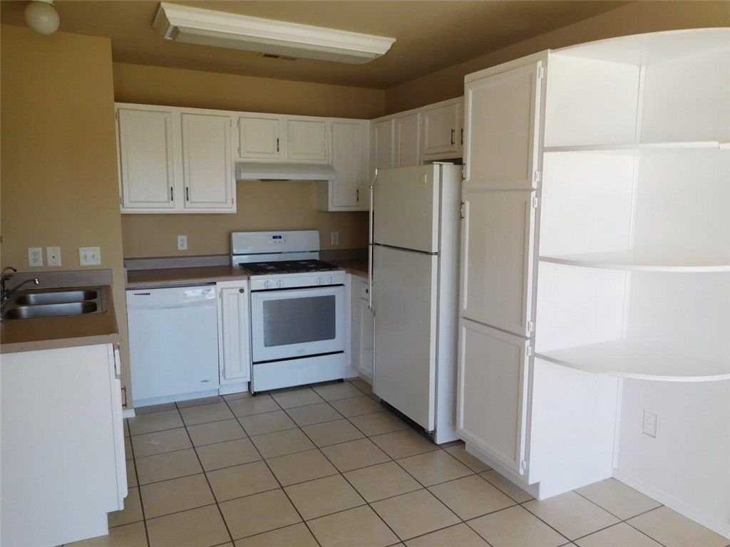 Northeast Meadow Ph III - Residential