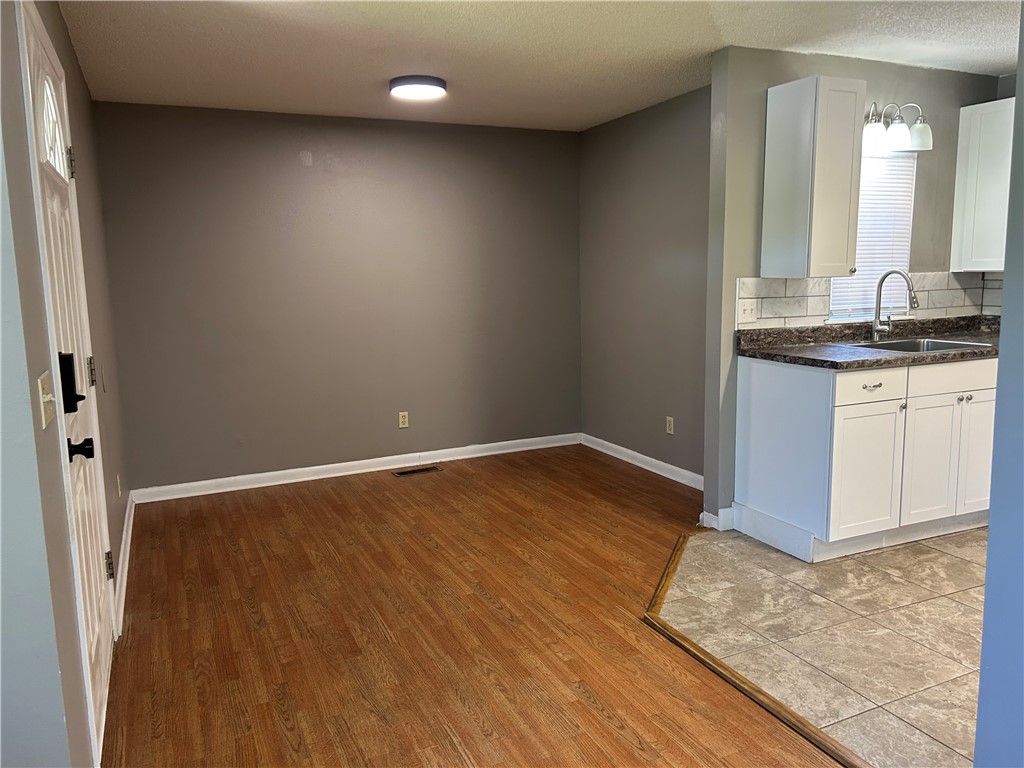 Austins Sub Decatur - Residential Lease