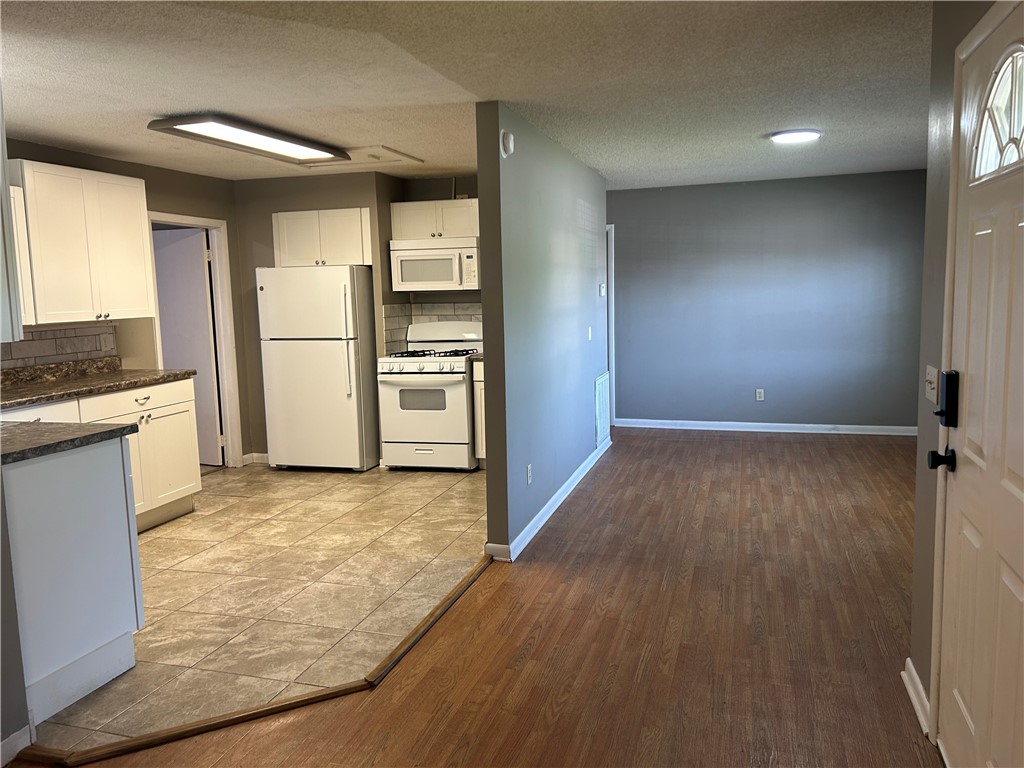 Austins Sub Decatur - Residential Lease