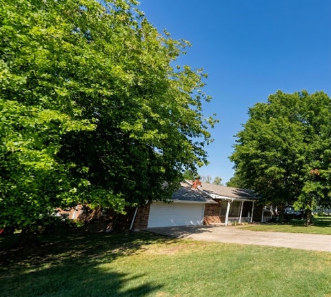 Photo of 106 Angus Drive, Prairie Grove, AR 72753 (MLS # 1361409)