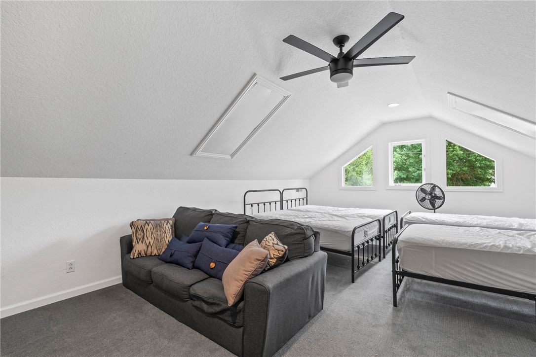 Vans Lakeside Acres Rurban - Residential