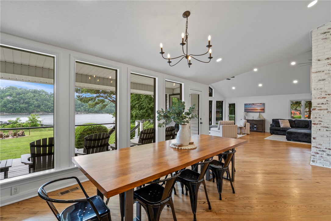 Vans Lakeside Acres Rurban - Residential