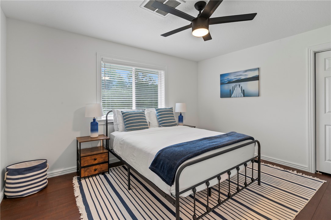 Vans Lakeside Acres Rurban - Residential