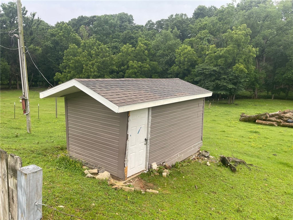 28-17-33-Rural - Residential