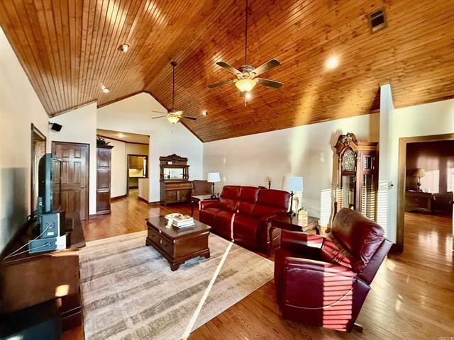 Metes & Bounds - Residential