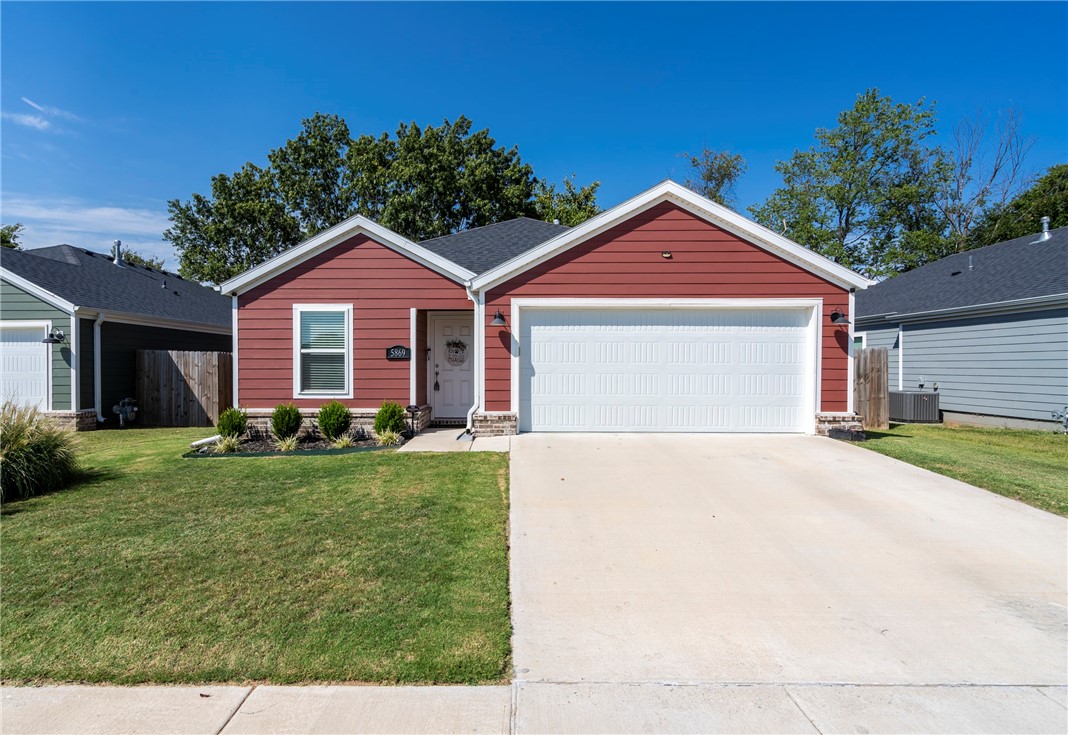 Welcome to this stunning 3-bedroom, 2-bath home in the desirable Nash Crossing subdivision! Featuring modern design and thoughtful details throughout, youāll love the vaulted ceilings in both the living area and primary suite, granite countertops, abundant cabinet space, and low-maintenance exterior with gutters. The fenced backyard offers privacy and room to play or entertain. This newer construction home offers comfort, convenience, and an unbeatable locationājust a short distance from both Farmington & Fayetteville Public Schools and the University of Arkansas. With quick access to I-49, shopping, dining, and trails, itās the perfect fit for anyone seeking style, functionality, and the best of Fayetteville living.