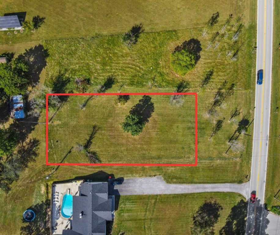 Here is the lot you've been waiting for! Perfect opportunity to build your custom dream home! This level lot is conveniently located giving you quick access to all that NWA has to offer. With a 2 minute drive to the Springdale Northern Bypass, you can get to all your favorite spots in Northwest Arkansas within minutes!