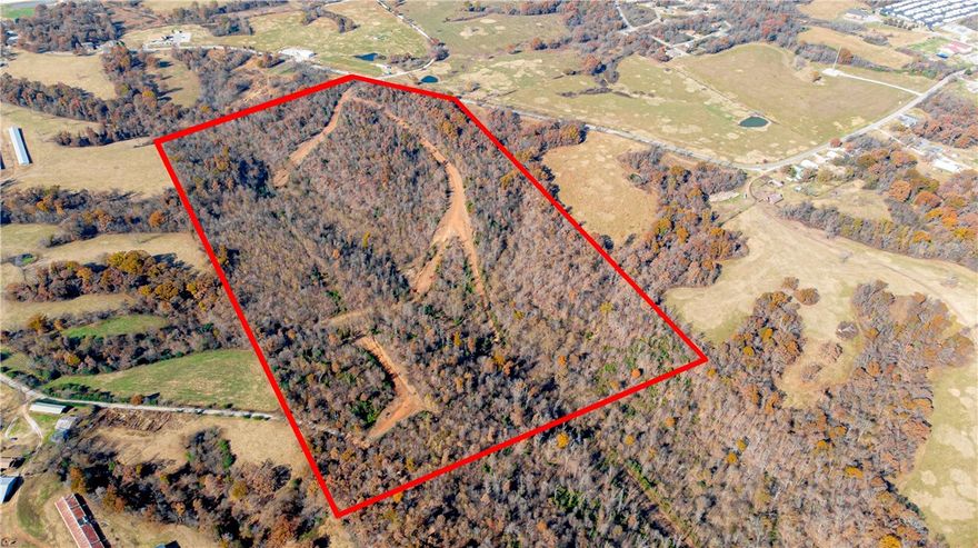 A great use for this property is would be to divide it into 3 to 5 acre sections for estate home or place your dream home in the middle of the 121 acres.