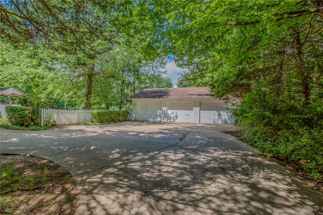 Sherwood Forest Estates - Residential