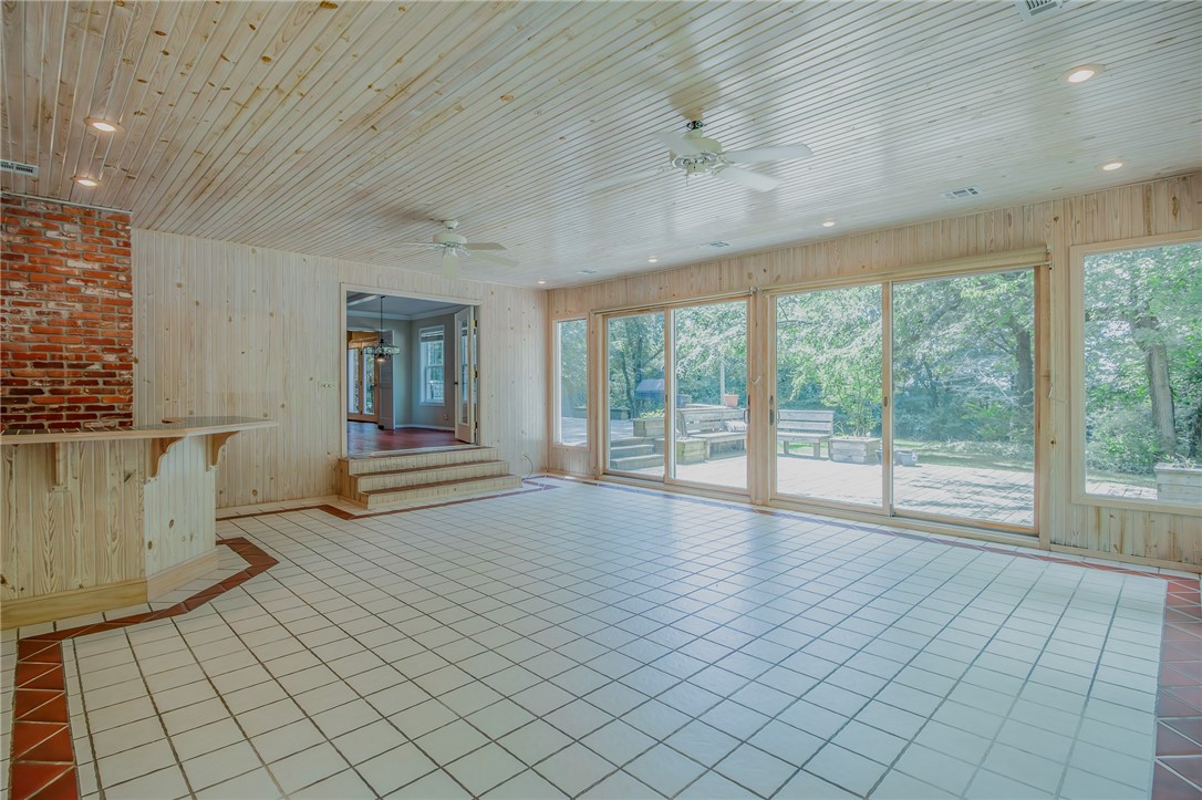 Sherwood Forest Estates - Residential