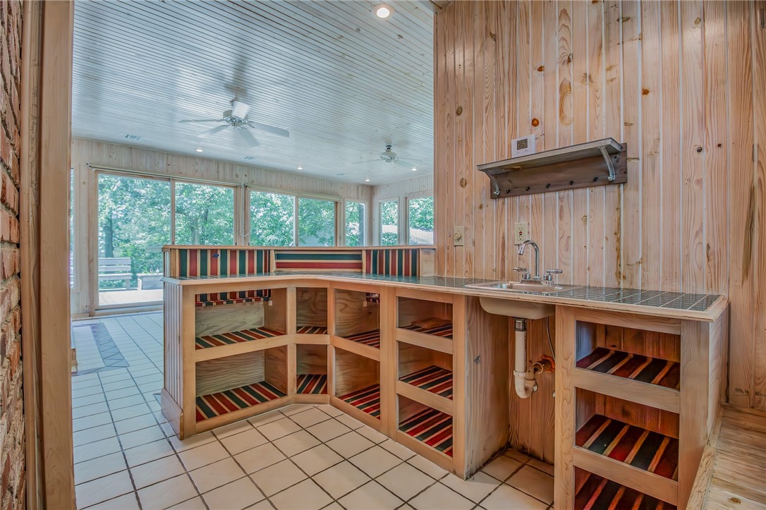 Sherwood Forest Estates - Residential