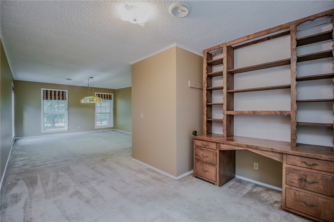 Sherwood Forest Estates - Residential