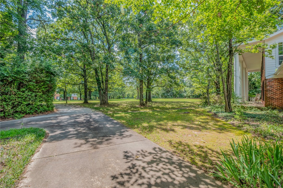 Sherwood Forest Estates - Residential