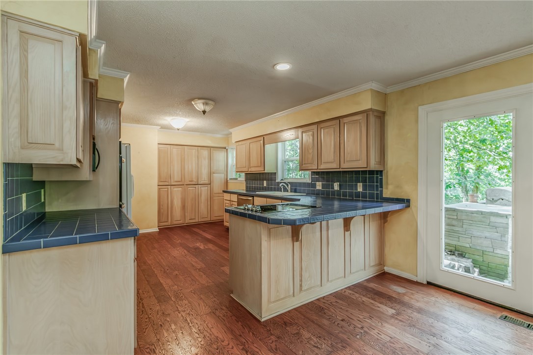 Sherwood Forest Estates - Residential