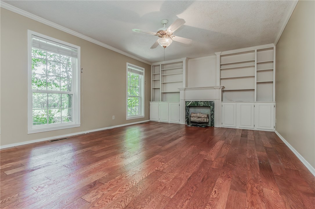 Sherwood Forest Estates - Residential