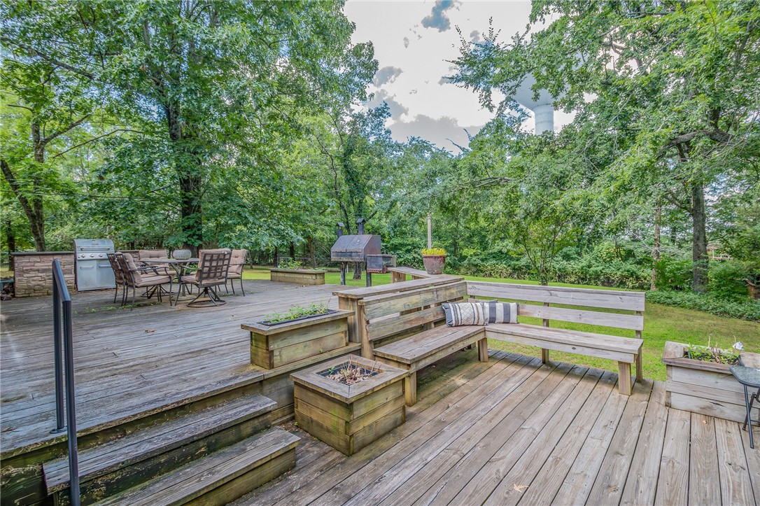 Sherwood Forest Estates - Residential