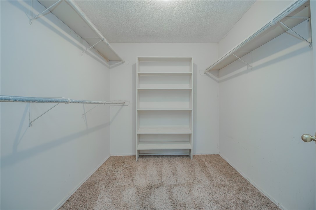 Sherwood Forest Estates - Residential