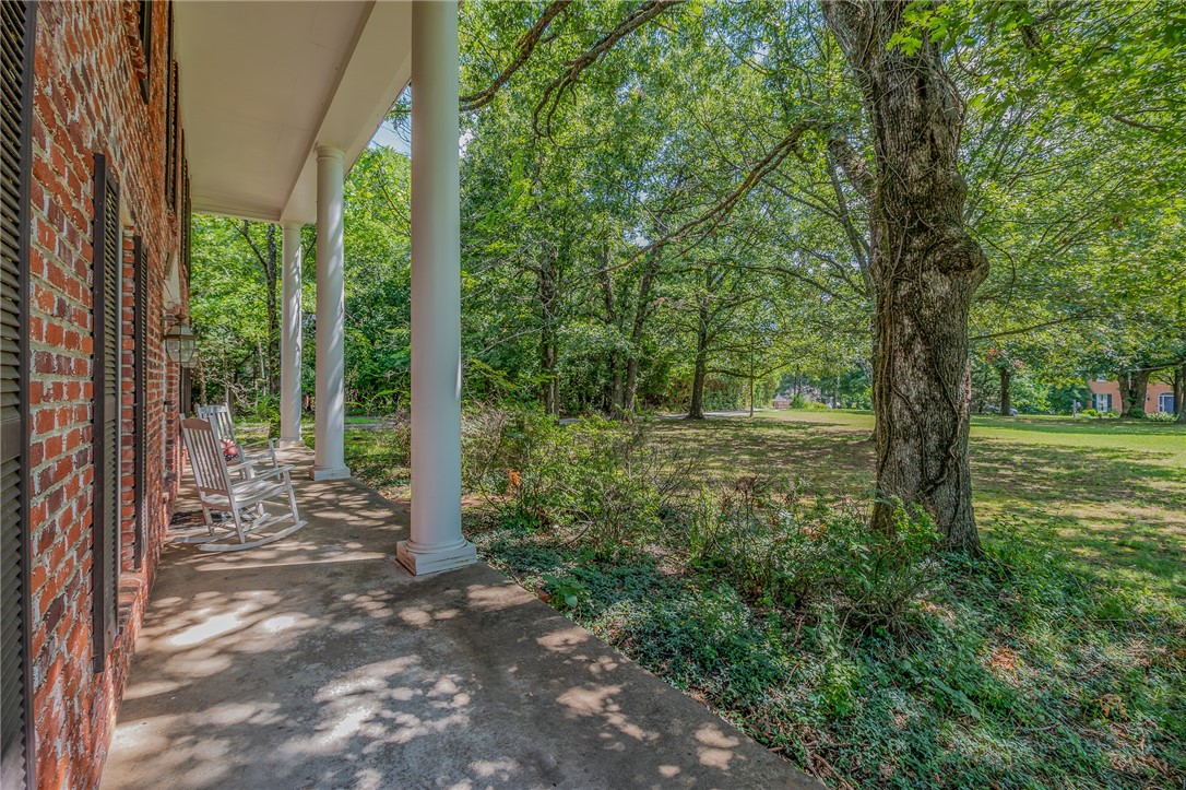 Sherwood Forest Estates - Residential